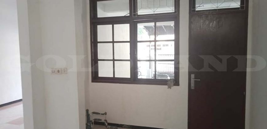 Kode : 10815 (Dj), Disewa rumah sunter, luas 150 meter (10×15 m2), Jakarta Utara