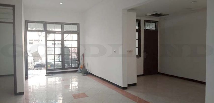 Kode : 10815 (Dj), Disewa rumah sunter, luas 150 meter (10×15 m2), Jakarta Utara