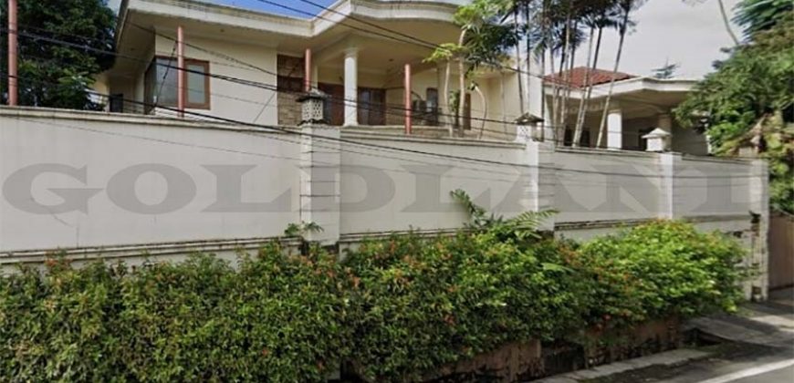 Kode : 19074 (Dj), Disewa rumah mampang prapatan, luas 650 m2, Jakarta Selatan