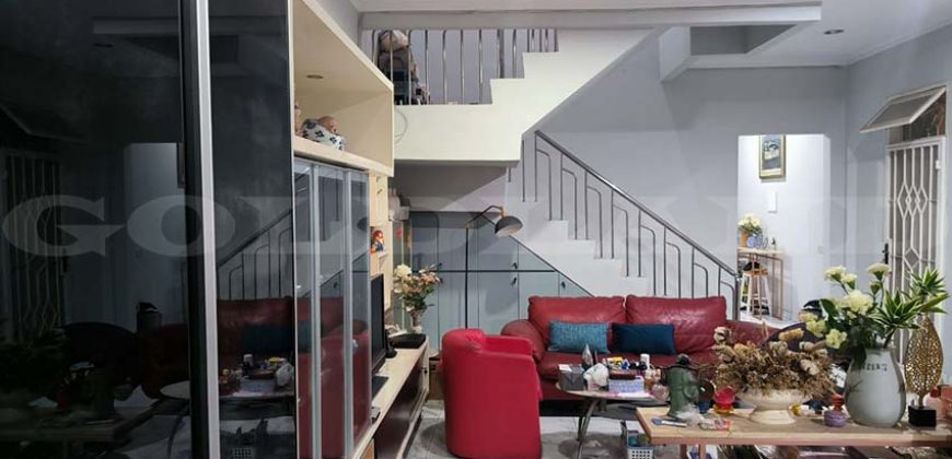 Kode : 14369 (Ds/At), Dijual rumah sunter, luas 200 m2 (8×25 m2), Jakarta Utara