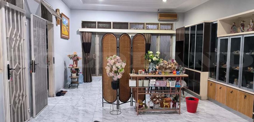 Kode : 14369 (Ds/At), Dijual rumah sunter, luas 200 m2 (8×25 m2), Jakarta Utara