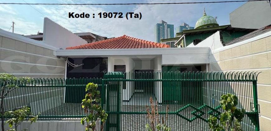 Kode : 19072 (Ta), Dijual rumah Taman sari, luas 225 m2, Jakarta Barat