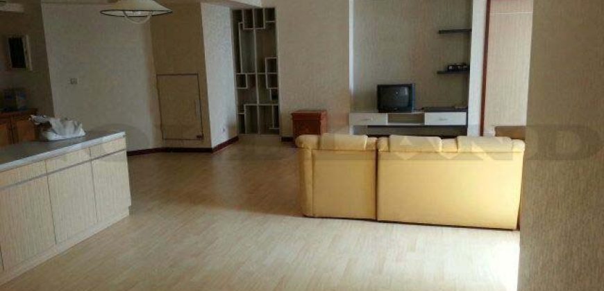 Kode : 19065 (Si), Dijual apartment taman anggrek, luas 176 m2, Jakarta barat