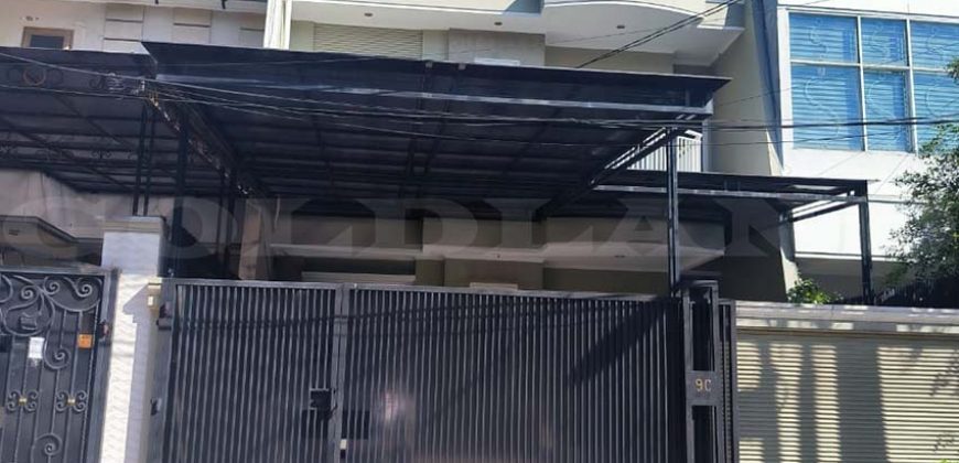 Kode : 14369 (Ds/At), Dijual rumah sunter, luas 200 m2 (8×25 m2), Jakarta Utara
