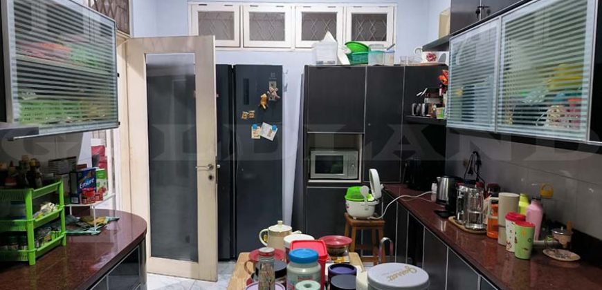 Kode : 14369 (Ds/At), Dijual rumah sunter, luas 200 m2 (8×25 m2), Jakarta Utara