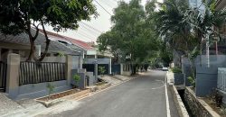 kode : 19464 (Ha) luas 150 m2 (10×15 m2) LB 280 m2 bangunan 2 lantai k tidur 5+1 k mandi 5 SHM jalan lebar 2 mobil harga Rp. 2.5 Mq