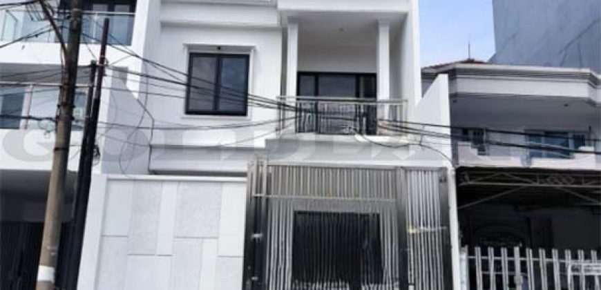 Kode : 18203 (Jh/At), Dijual rumah sunter, luas 154 m2 (7×22), Jakarta Utara