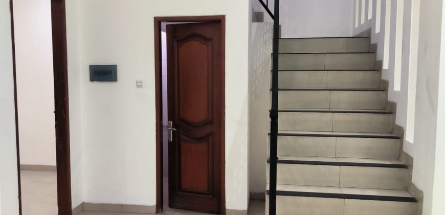 Kode : 18202 (Jh/At), Disewa rumah sunter, luas 140 m2 (7×20 m2), Jakarta Utara
