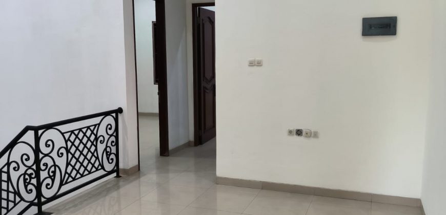 Kode : 18202 (Jh/At), Disewa rumah sunter, luas 140 m2 (7×20 m2), Jakarta Utara