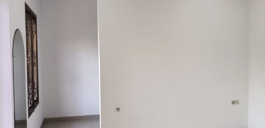 Kode : 18202 (Jh/At), Disewa rumah sunter, luas 140 m2 (7×20 m2), Jakarta Utara