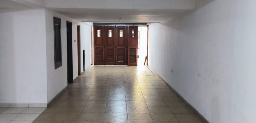 Kode : 18202 (Jh/At), Disewa rumah sunter, luas 140 m2 (7×20 m2), Jakarta Utara