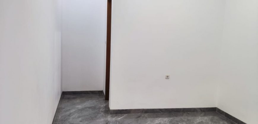 Kode : 18203 (Jh/At), Dijual rumah sunter, luas 154 m2 (7×22), Jakarta Utara