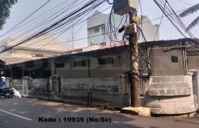 Kode : 19939 (No/So), Disewa rumah kelapa gading, luas 210 m2, jakarta Utara