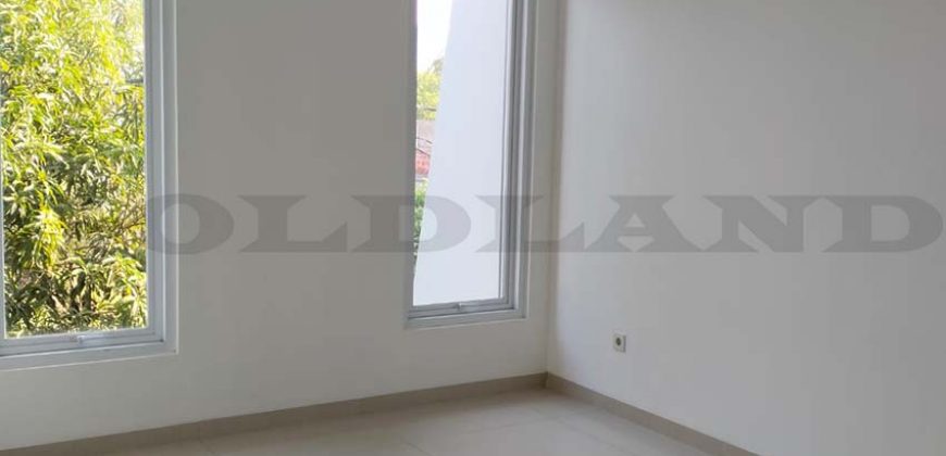 Kode : 14722 (Ad), Dijual rumah pulo mas, luas 192 m2, Jakarta Timur