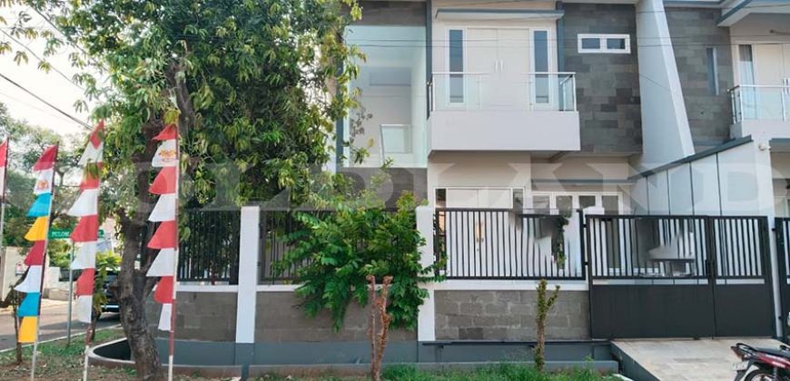 Kode : 14722 (Ad), Dijual rumah pulo mas, luas 192 m2, Jakarta Timur