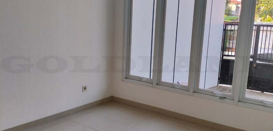 Kode : 14722 (Ad), Dijual rumah pulo mas, luas 192 m2, Jakarta Timur