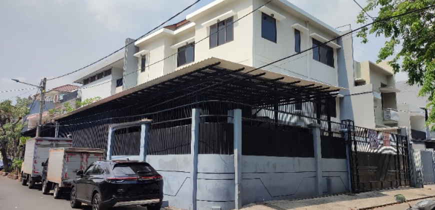 Kode : 20114 (Si), Dijual rumah sunter, luas 300 m2, jakarta Utara