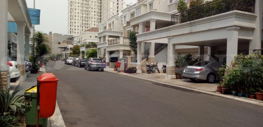 Kode : 17725 (Si/Bn), Disewa rumah sunter,luas 144 m2, Jakarta Utara