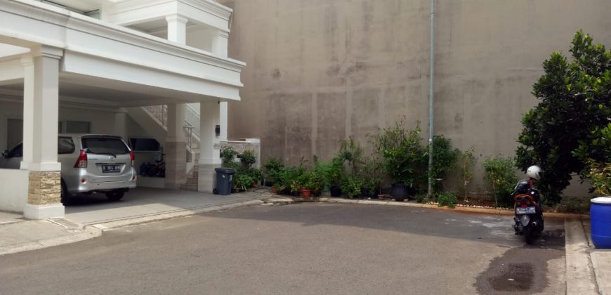 Kode : 17725 (Si/Bn), Disewa rumah sunter,luas 144 m2, Jakarta Utara