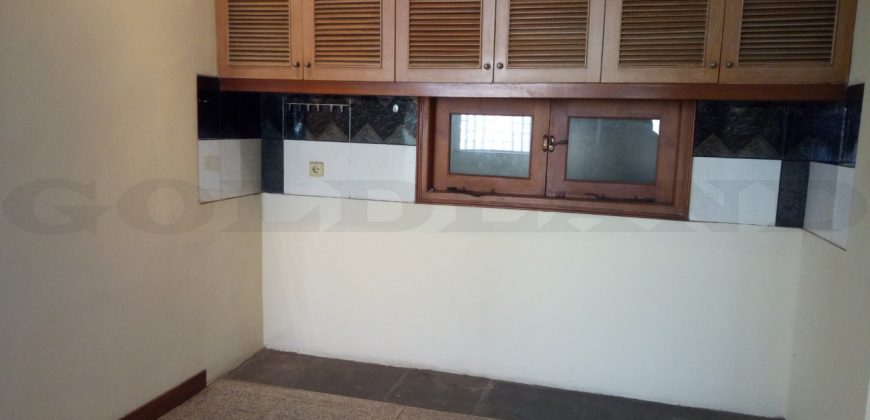 Kode : 14065 (At/Si),Dijual/sewa rumah sunter,luas 226 m2,Jakarta Utara