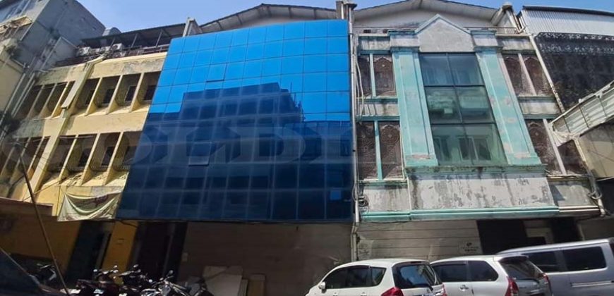 Kode : 20254 (DJ),Dijual ruko kramat raya,luas 81 m2,Jakarta Pusat