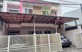 Kode : 18947 (Ds),Dijual rumah kelapa gading,luas 180 m2,jakarta Utara