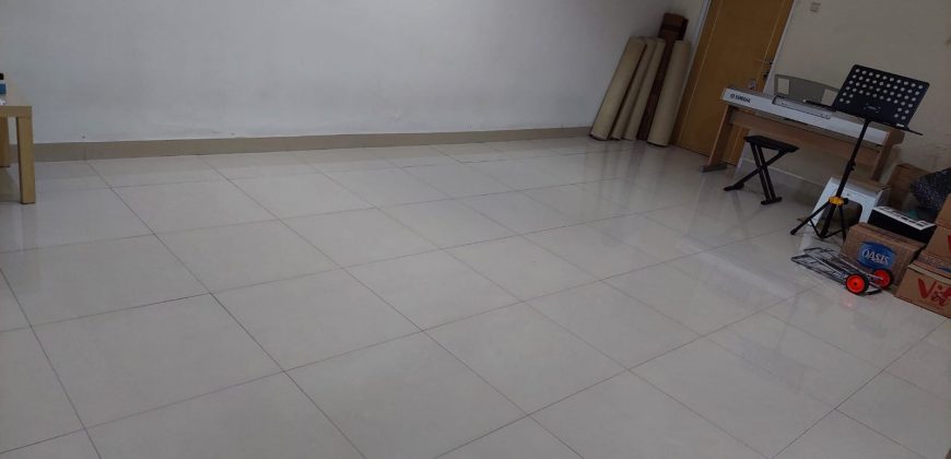 Kode : 18947 (Ds),Dijual rumah kelapa gading,luas 180 m2,jakarta Utara