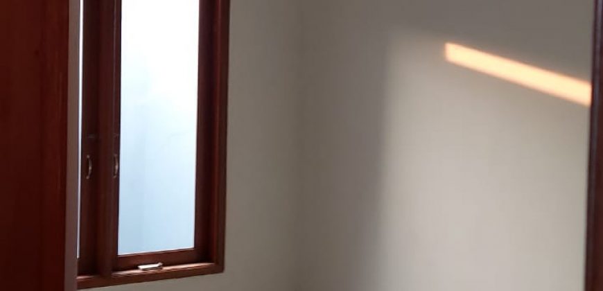 Kode : 11180 (No),Dijual rumah cilincing,luas 100 m2,Jakarta Utara