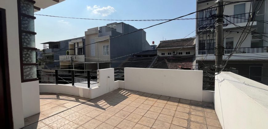 Fitur dan kontrol Kode : 16053 (Ak),Dijual rumah sunter,luas 98 m2,Jakarta Utarakreator