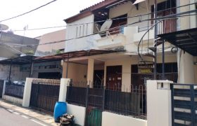Kode : 20606 (Jn),Disewa rumah cempaka putih,luas 160 m2,Jakarta Pusat