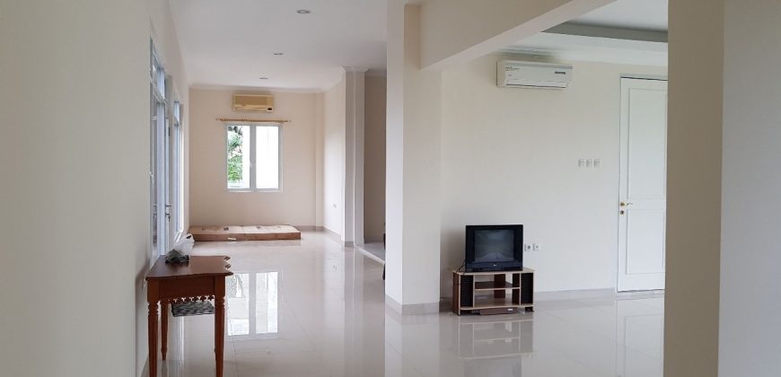 Kode : 20735 (Ta),Dijual rumah sentul,luas 325 m2,Jawa barat