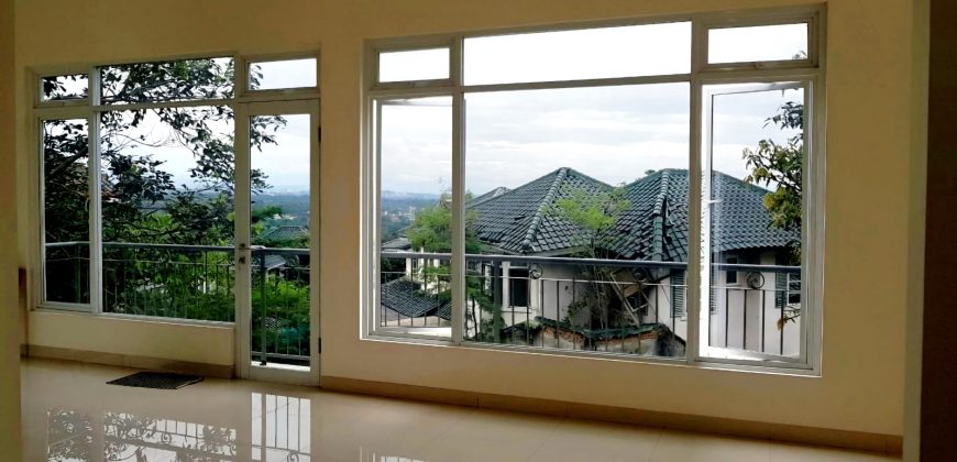 Kode : 20735 (Ta),Dijual rumah sentul,luas 325 m2,Jawa barat