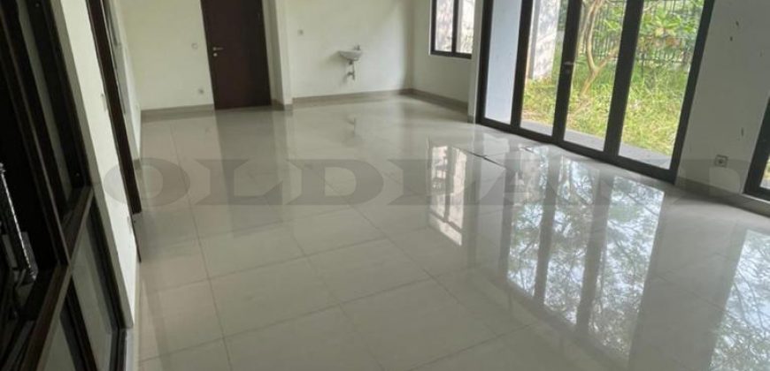 Kode : 20375 (Dj),Dijual rumah Bsd, luas 300 m2, Tangerang