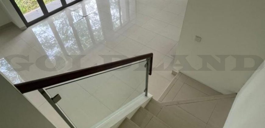 Kode : 20375 (Dj),Dijual rumah Bsd, luas 300 m2, Tangerang