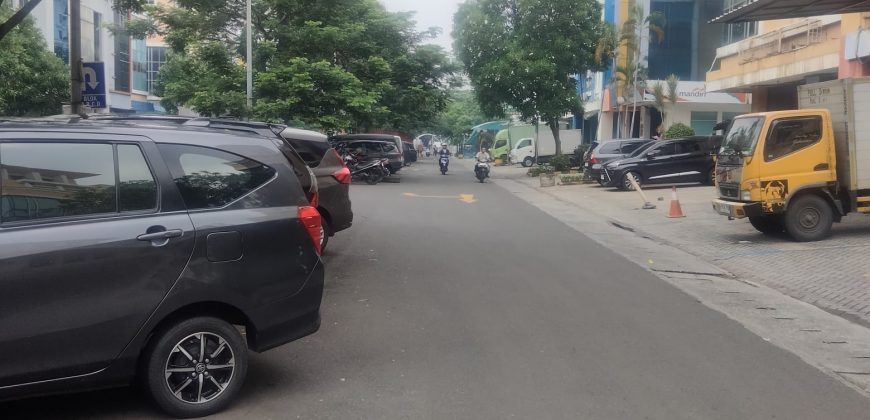 Kode : 20420 (Br),Dijual/sewa ruko cempaka mas,luas 100 m2,Jakarta pusat