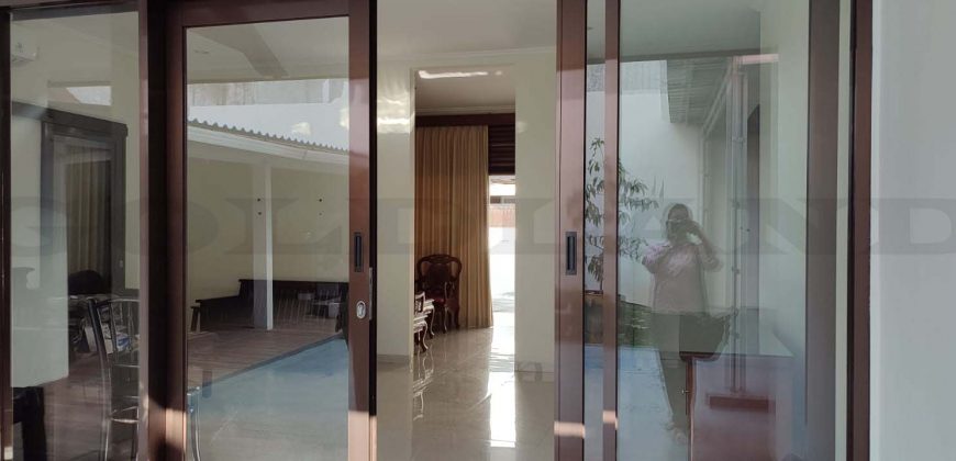 Rumah Dijual/Disewa Sunter, Luas 13,5×21 Meter, Kode :16564 Si/Sm