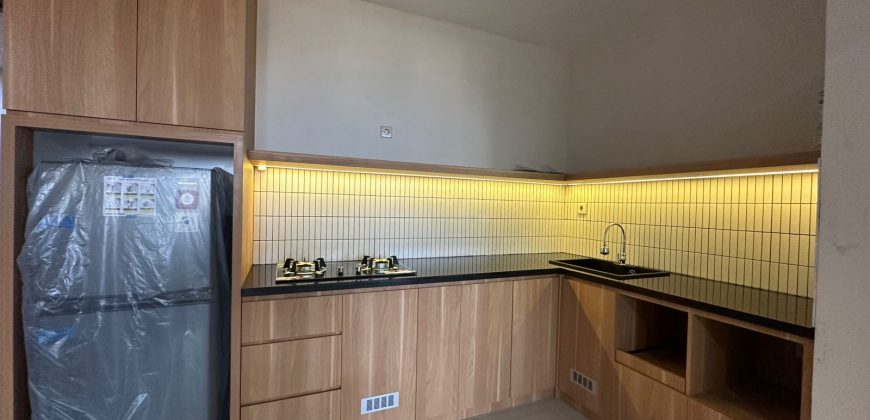 Apartemen Disewa The Park Residence, Semi Furnish, Luas 84 Meter, Kode :20097 Ha