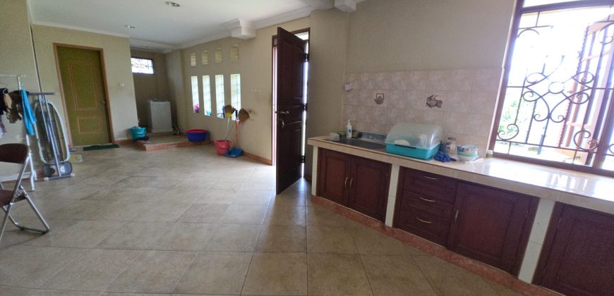 Rumah Dijual Bogor, Luas 736 Meter, Kode :21122 Fd/Wb Rumah Dijual Bogor, Luas 736 Meter, Kode :21122 Fd/Wb