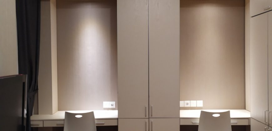 Apartemen Dijual The Royale Springhill, Luas 196 Meter, Kode :21115 Js