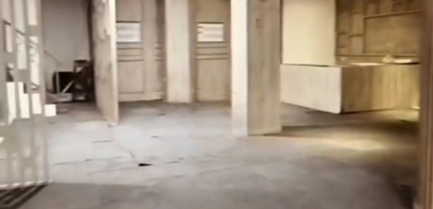 Ruko Dijual/Disewa Kelapa Gading, Strategis, Luas 10×20 Meter, Kode :20390 Dj