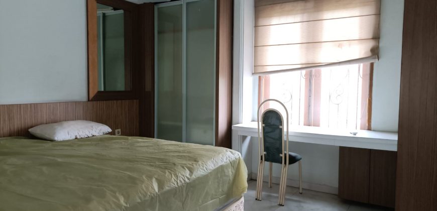 Rumah Dijual/Disewa Kelapa Gading, Full Furnish, Luas 7×15 Meter, Kode :21216 Br