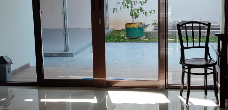 Rumah Dijual/Disewa Sunter, Luas 13,5×21 Meter, Kode :16564 Si/Sm