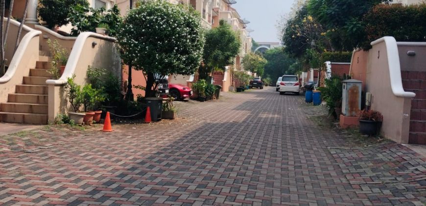 Rumah Dijual Ancol, Semi Furnish, Luas 8×15 Meter, Kode :20001 Ak/Jn