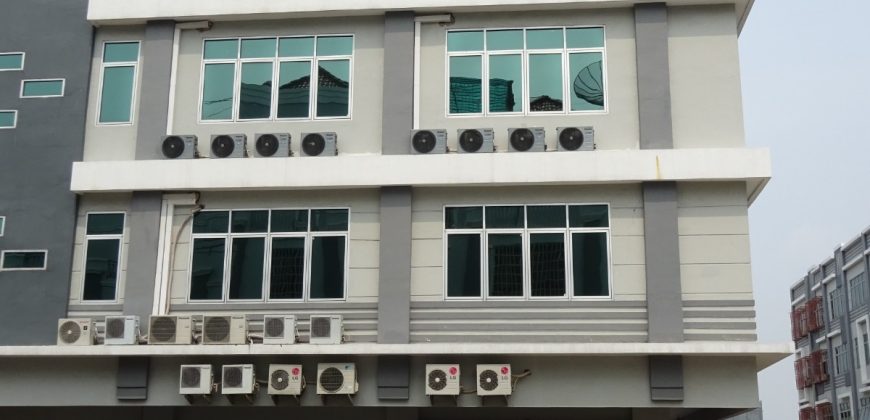 Ruko Dijual PIK, Semi Furnish, Luas 122 Meter, Kode :20399 Dj