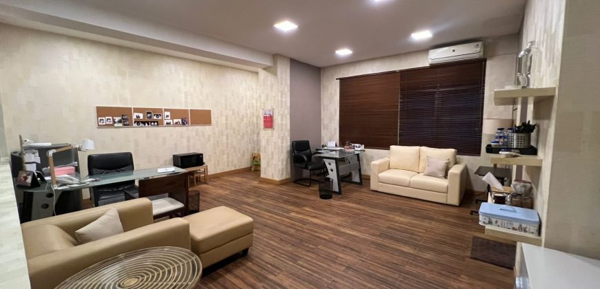 Ruko Dijual PIK, Semi Furnish, Luas 122 Meter, Kode :20399 Dj