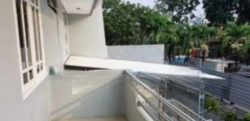 Rumah Dijual Sunter, Semi Furnish, Luas 15×13 Meter, Kode :21241 Bn