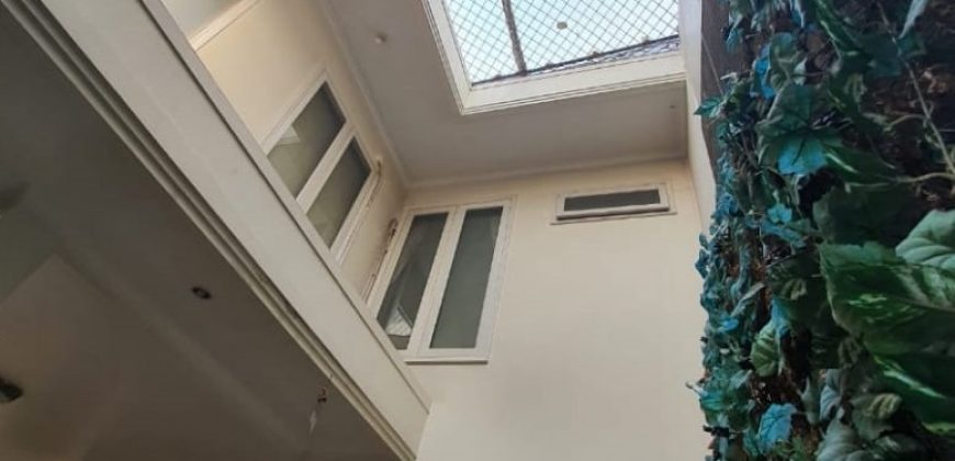 Rumah Disewa Sunter, Luas 240 Meter, Kode :21269 Si