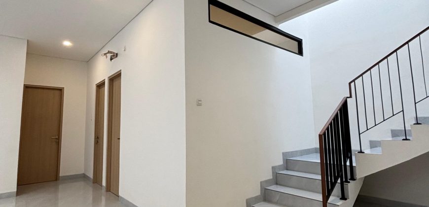Rumah Dijual Kelapa Gading, Luas 160 Meter, Kode :21297 Bn/Wb
