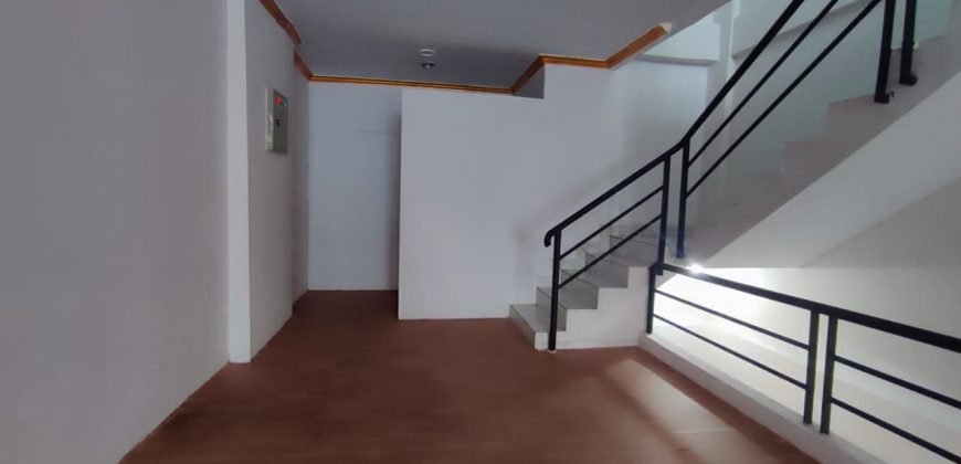 Ruko Dijual Taman Ratu, Strategis, Luas 5×17 Meter, Kode :21291 Si