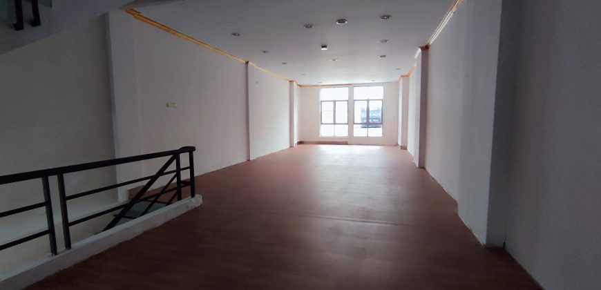 Ruko Dijual Taman Ratu, Strategis, Luas 5×17 Meter, Kode :21291 Si